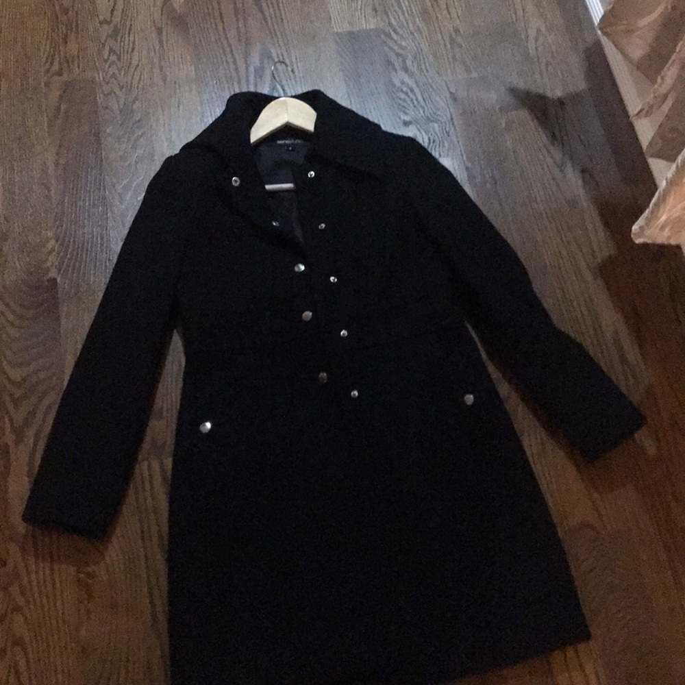 Wool jacket above the knee very classy